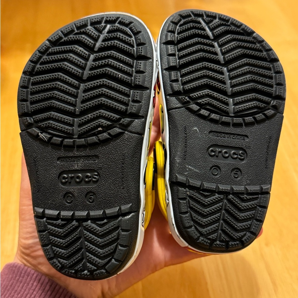 Mickey Crocs - Picture 2 of 4